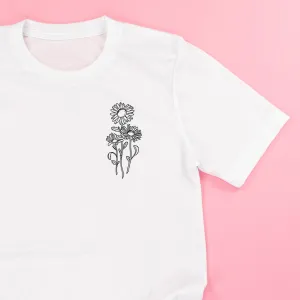 DAISY -Birth Flower (no month) - pocket - Unisex Tee