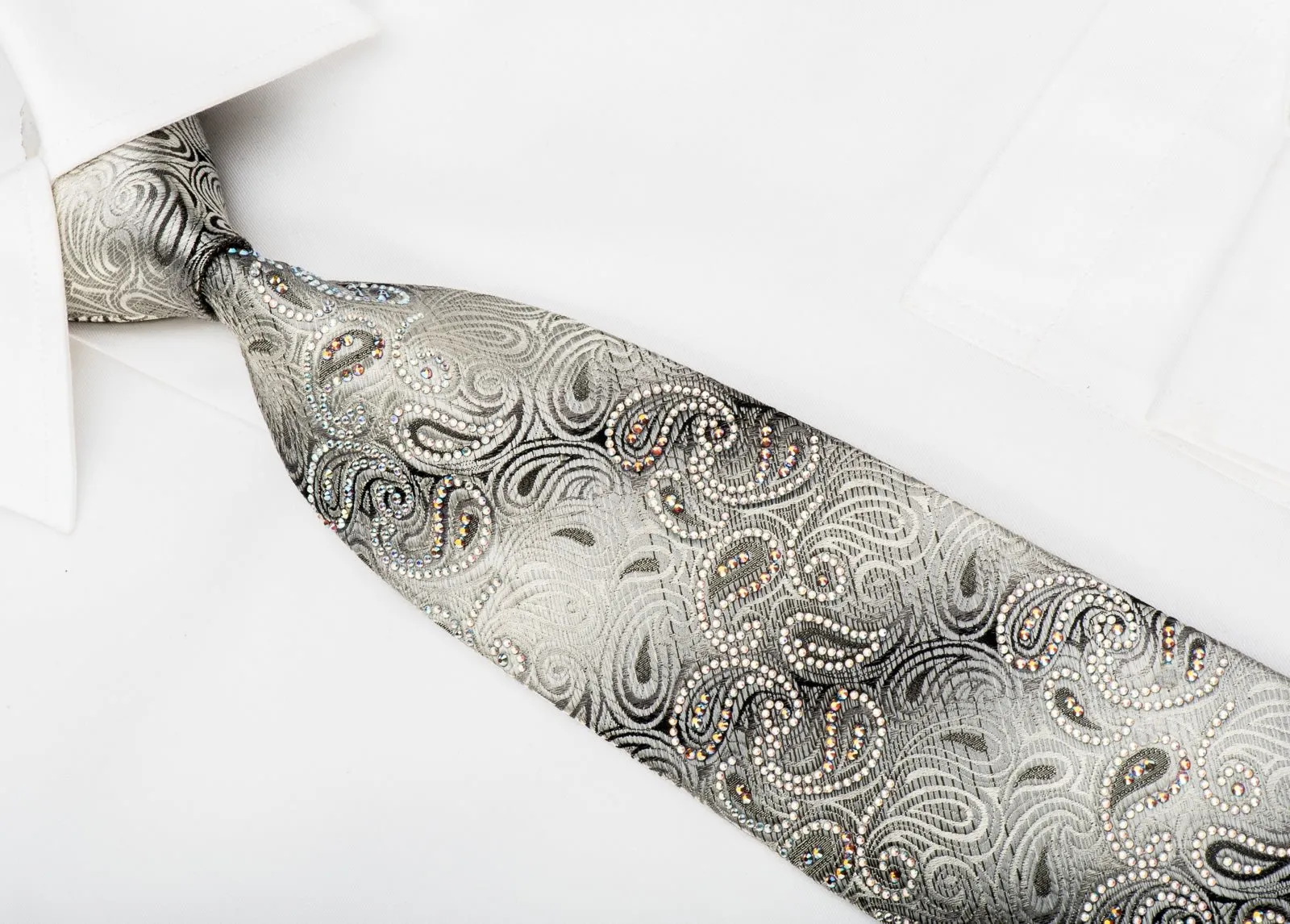 Elegance Rhinestone Necktie Paisley On Silver